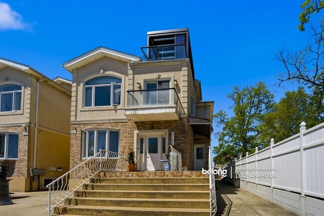 Foto del edificio - 3715 Mermaid Ave