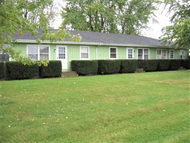 Primary Photo - 415 E North St