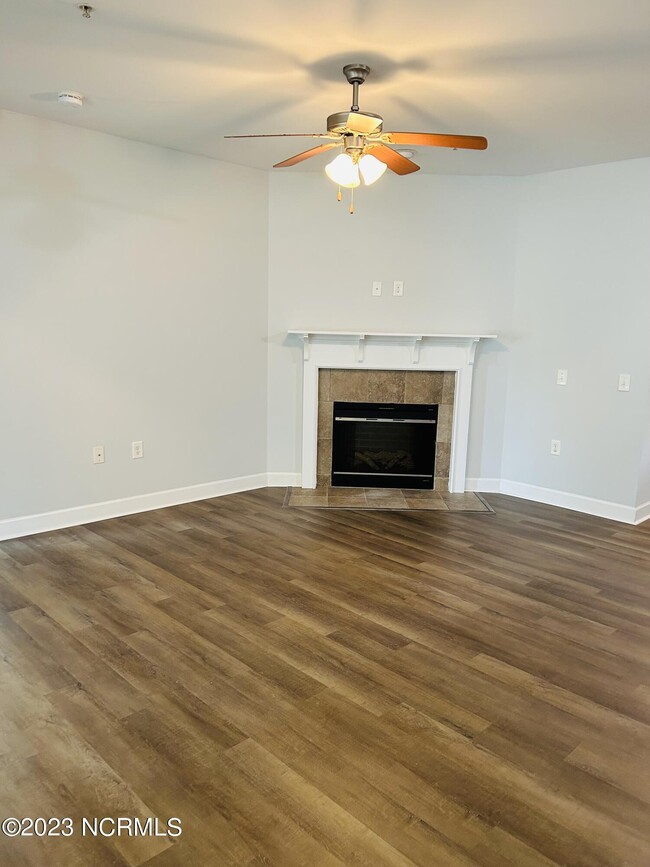 Building Photo - 4428 Bluebill Dr