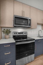 Building Photo - Alta Vue