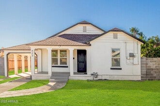 Building Photo - 423 E Crescent Ave