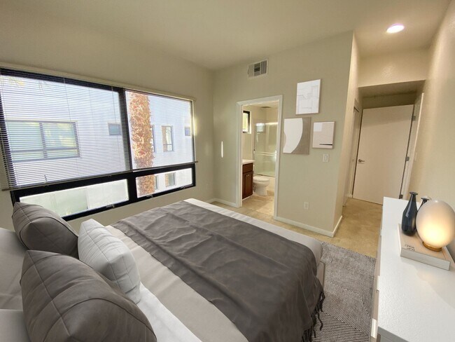 Building Photo - Advent- Luxury Townhome W/ Garage, Balcony...