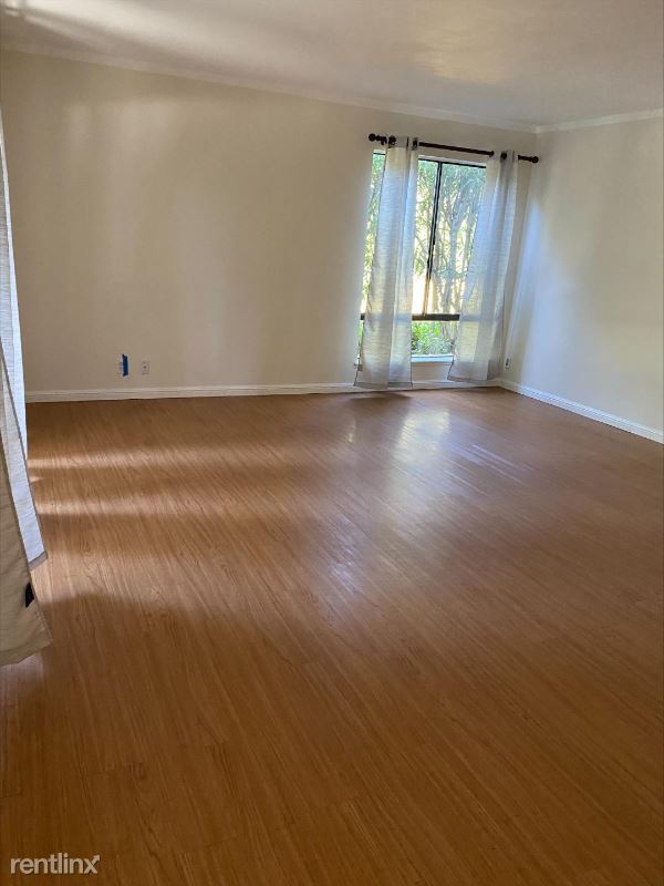 Building Photo - 2 br, 2 bath Condo - 370 N Civic Dr