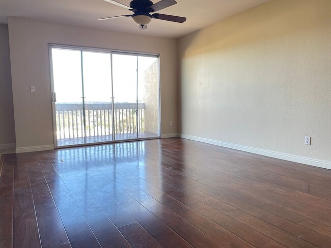 Foto del edificio - Adorable Oceanside Condo Ready Now!