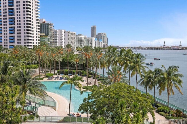 Foto del edificio - 1500 Bay Rd