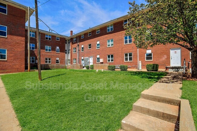 Building Photo - 710 Culbertson Dr - 4