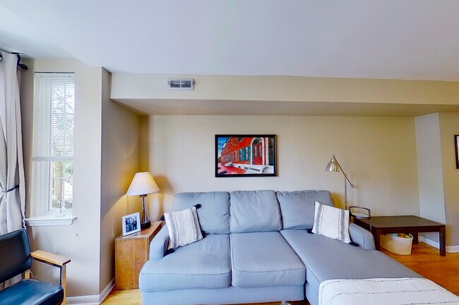 Foto del edificio - 800 N Lawrence St