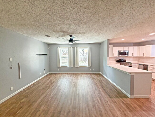Building Photo - 1302 Whitegate