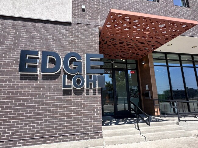 Foto del edificio - Stunning Denver Condo with Assigned Garage...