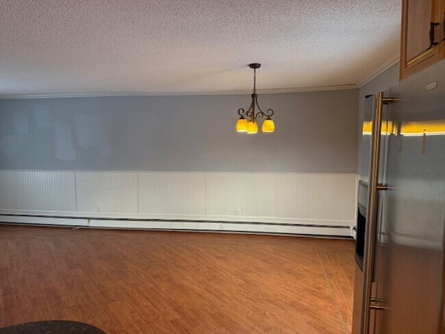 Foto del edificio - 3 Bedroom, 1.5 Bath in Eagle River.