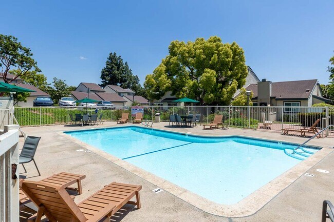 Building Photo - ***STUNNING SAN MARCOS 2/BED 2/ BATH HOME*...