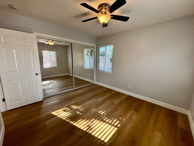 Foto del edificio - 3168-3170 Mandan Way