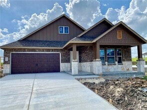 Building Photo - 311 Mangold Dr