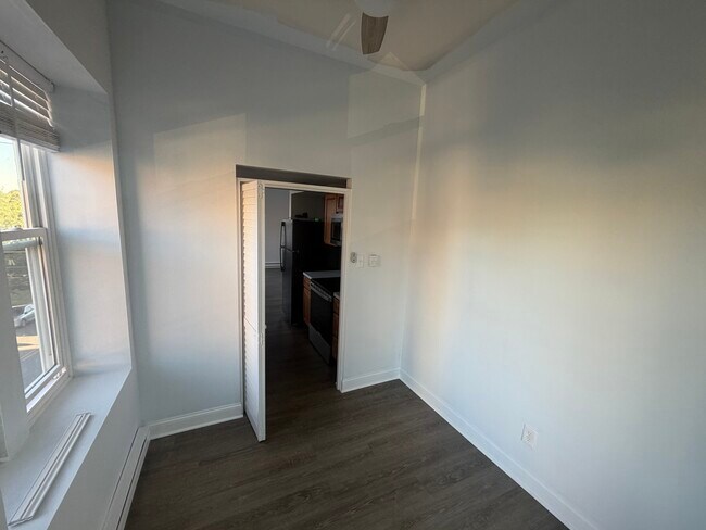 Foto del edificio - 723 Ridge Ave