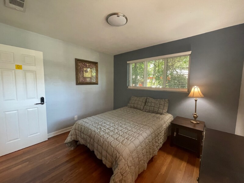 Building Photo - 4007 Aldington Dr