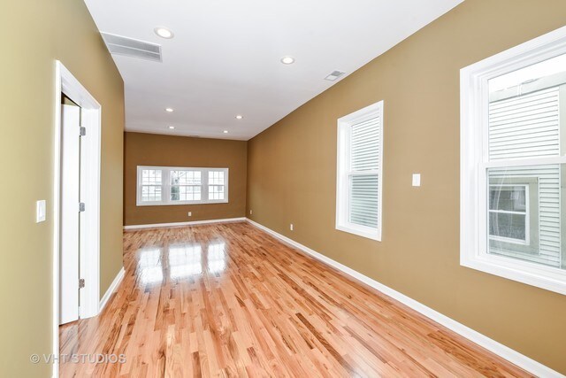 Foto del edificio - 1312 W Erie St