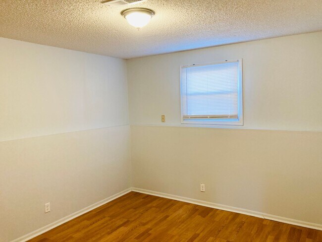 Foto del edificio - Great Two Bedroom Apartment