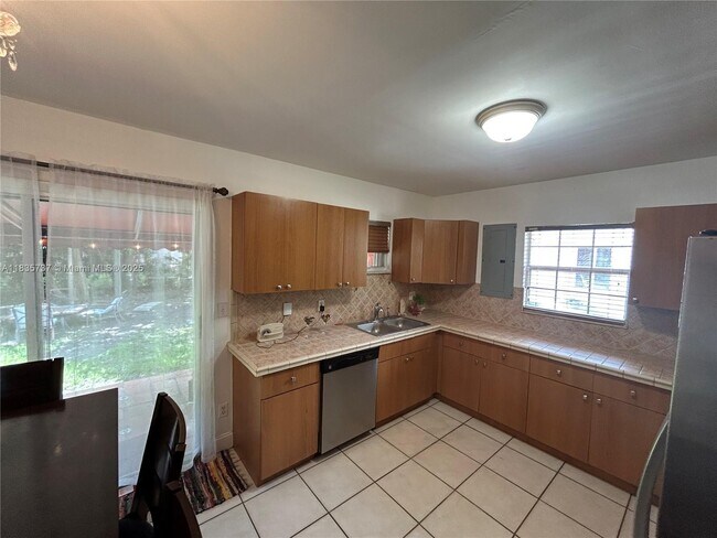 Foto del edificio - 5220 SW 5th St