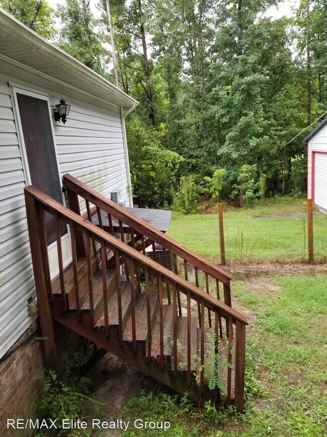 Building Photo - 3 br, 2 bath House - 213 Petteway Drive