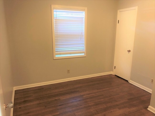 Building Photo - 8408 Dottley Dr
