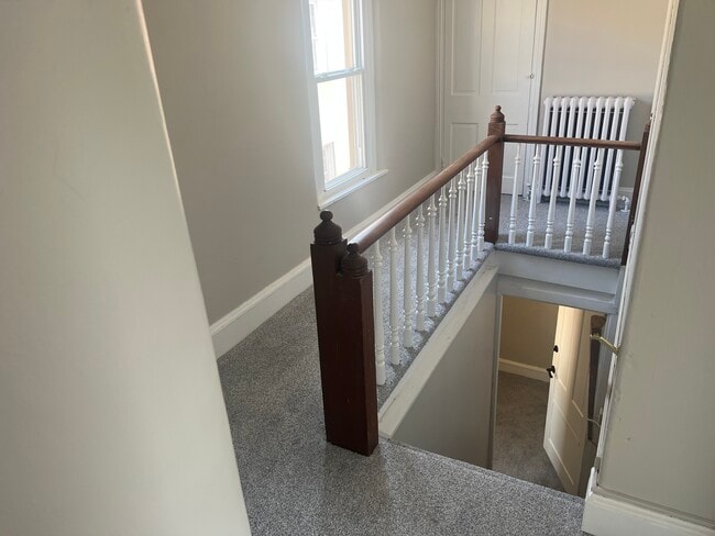 Foto del edificio - 31 N Main St