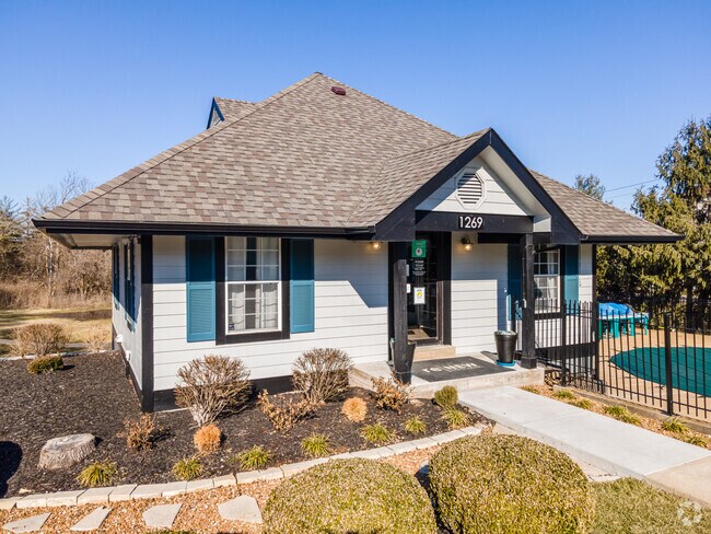 Foto del edificio - ReNew Cross Creek