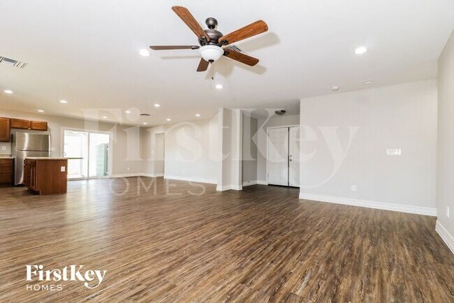 Foto del edificio - 6419 W Sierra St