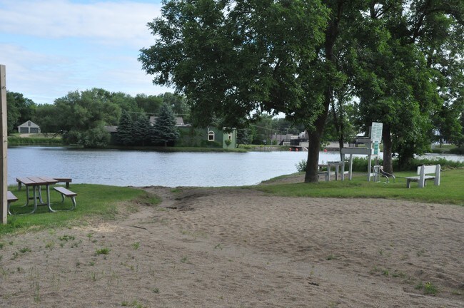 Área de playa de Mill Pond - New London - Apartments