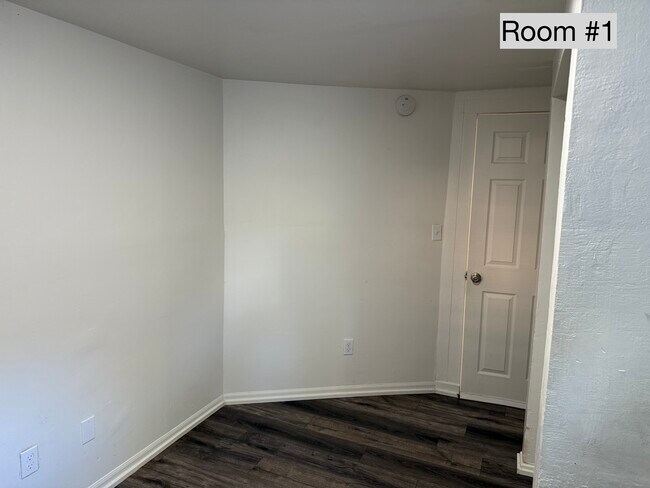 Foto del edificio - 327 NW 14th St