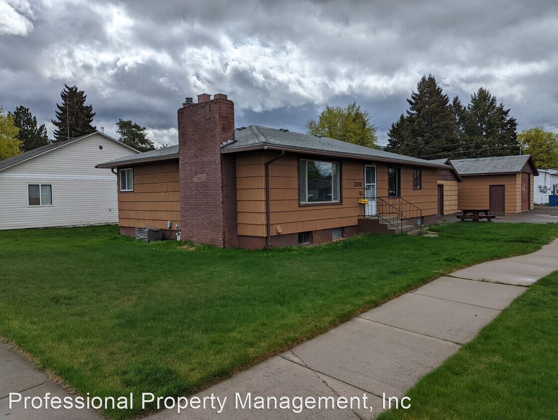 4 br, 2 bath House 1310 S Catlin St House Rental in Missoula, MT