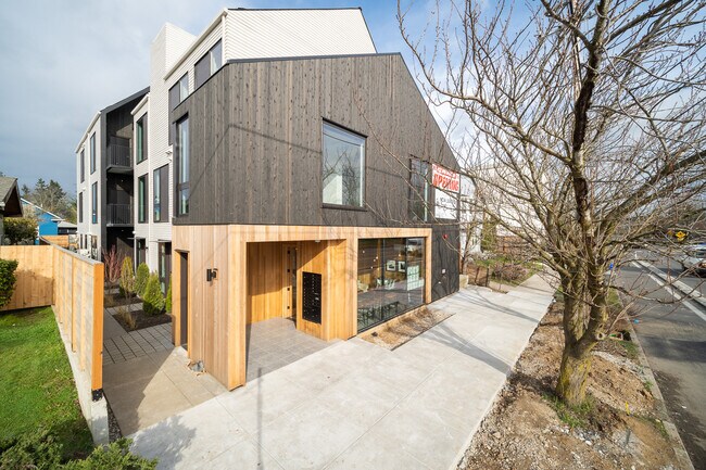 Building Photo - 1825 N Rosa Parks Way