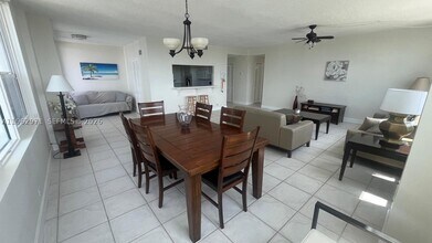 Building Photo - 3505 S Ocean Dr