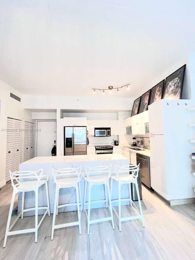 Building Photo - 133 NE 2nd Ave