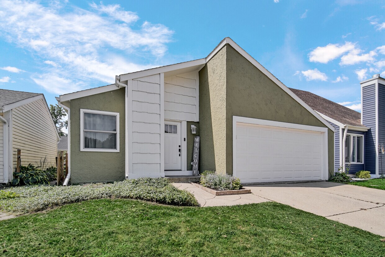 Foto principal - 6386 Kindling Ct