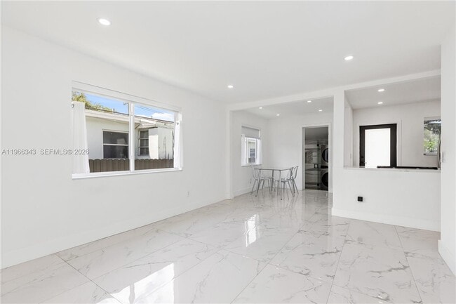 Building Photo - 3381 Florida Ave