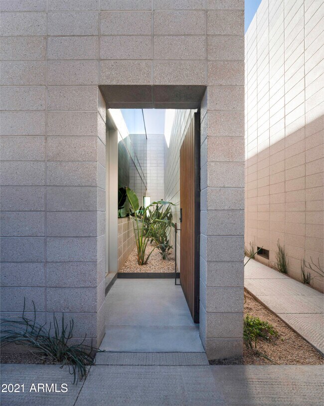 Foto del edificio - 818 W McKinley St