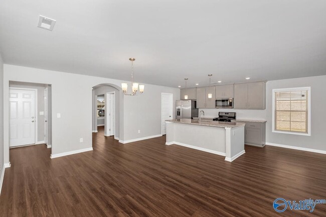 Building Photo - 213 Shubert Dr