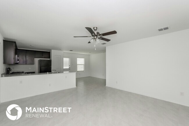 Building Photo - 8432 Fawn Creek Dr