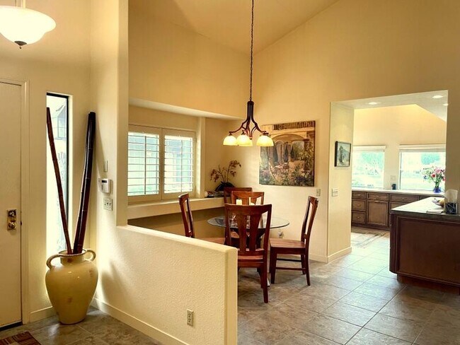 Building Photo - 109 Bouquet Canyon Dr