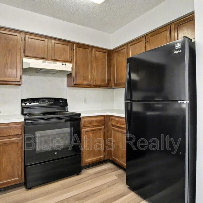 Foto del edificio - 205 Pate Orr Rd N