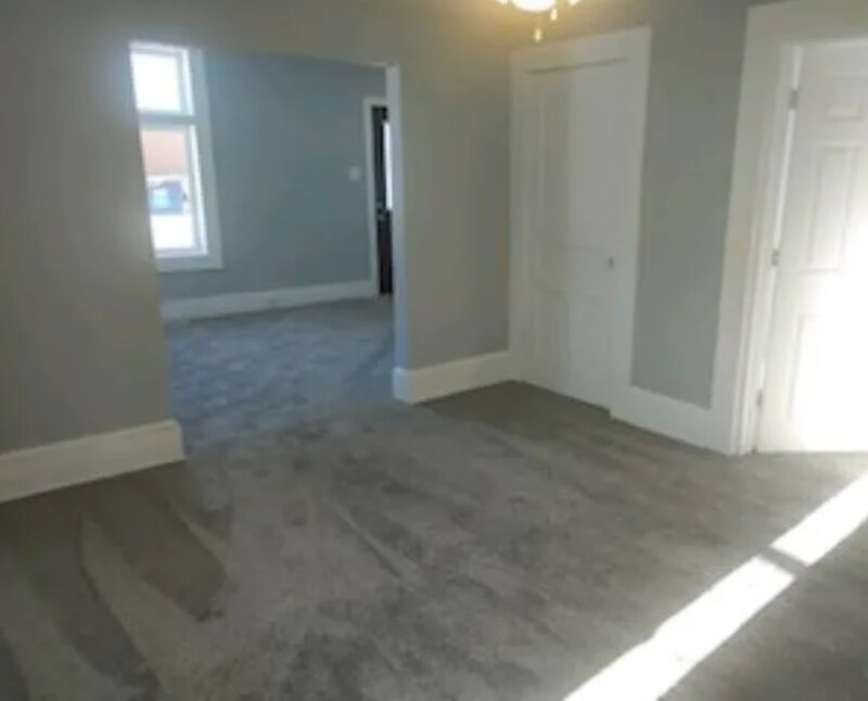 Foto principal - 2707 W 1st St