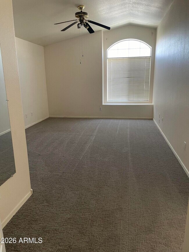 Foto del edificio - 9307 E Wood Dr