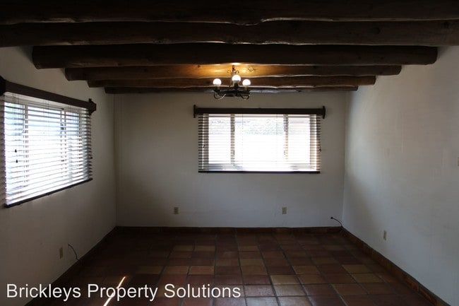Building Photo - 3 br, 1 bath House - 619 16th St. NW