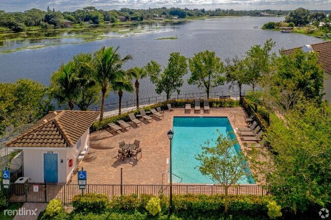 Foto del edificio - 2 br, 2 bath Townhome - 2386 Shimmery Lane
