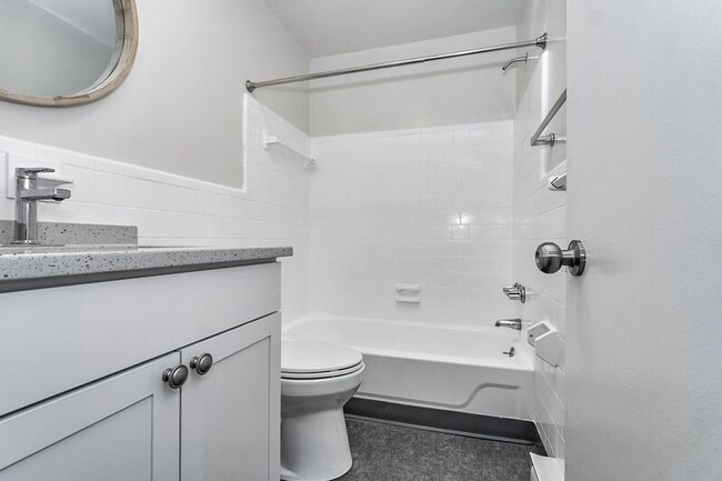 Building Photo - 4511 Forest Hill Avenue