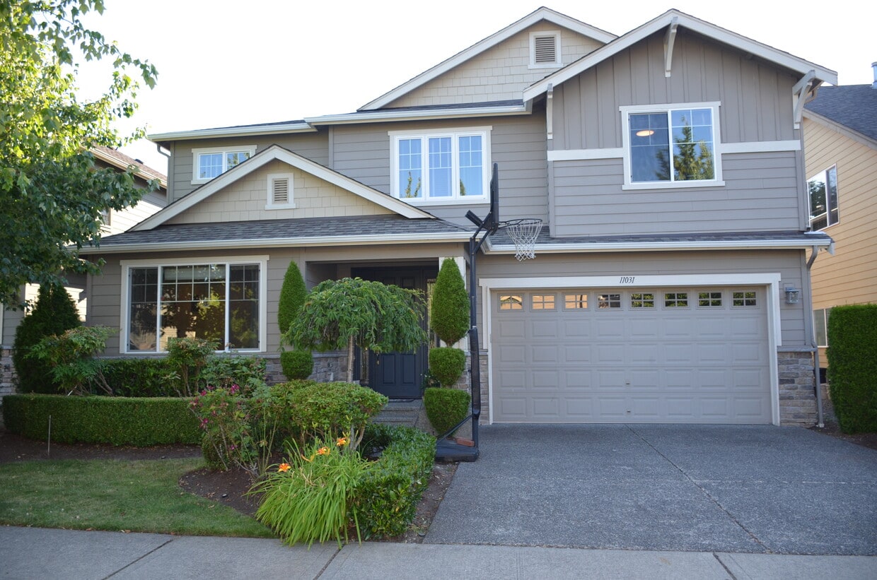 Foto principal - 11031 Muirwood Way NE