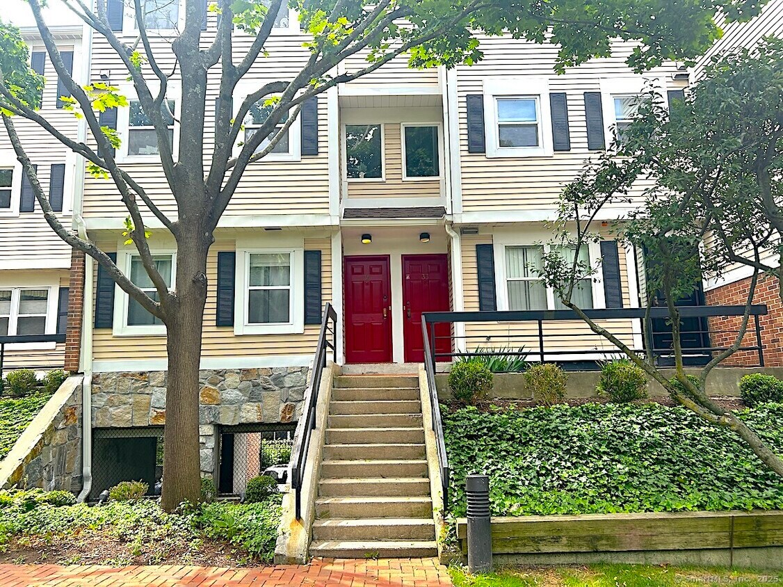 Foto principal - 35 Highland Rd