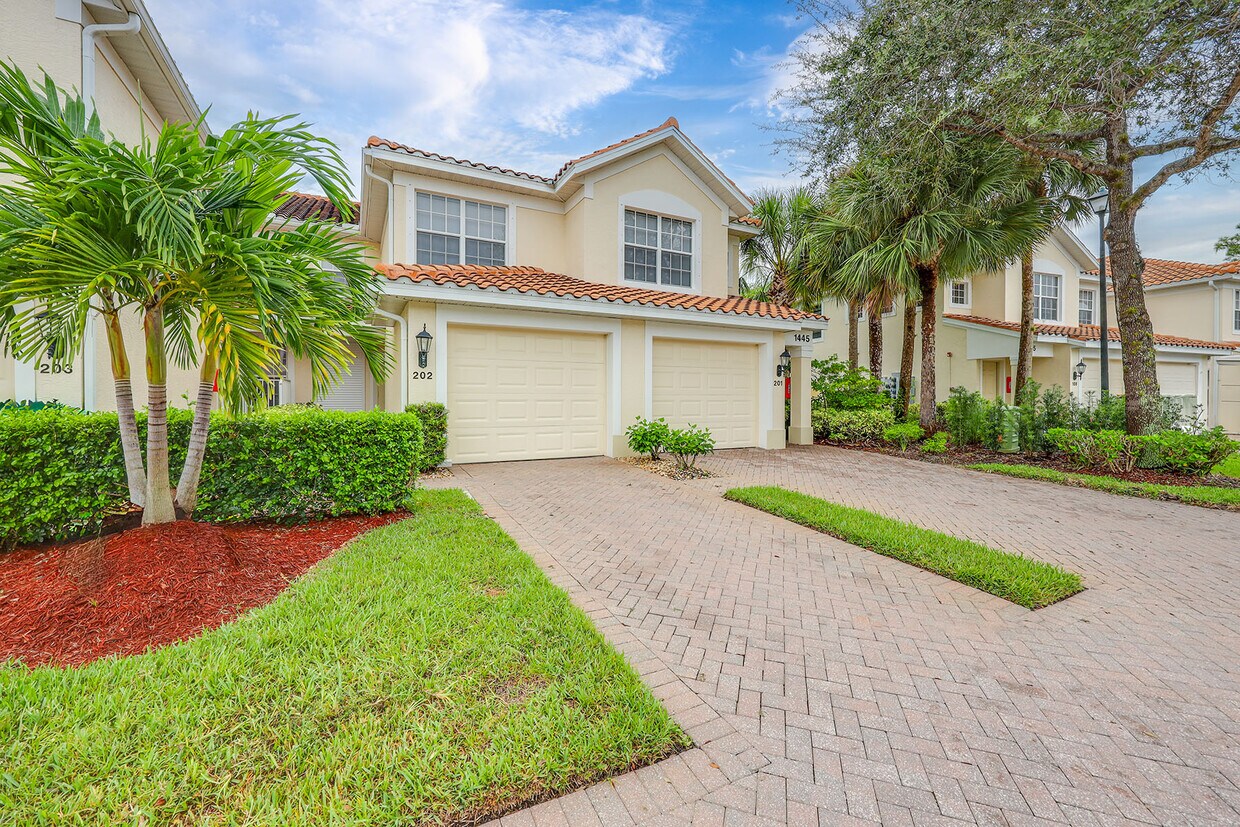 Foto principal - 1445 Tiffany Ln