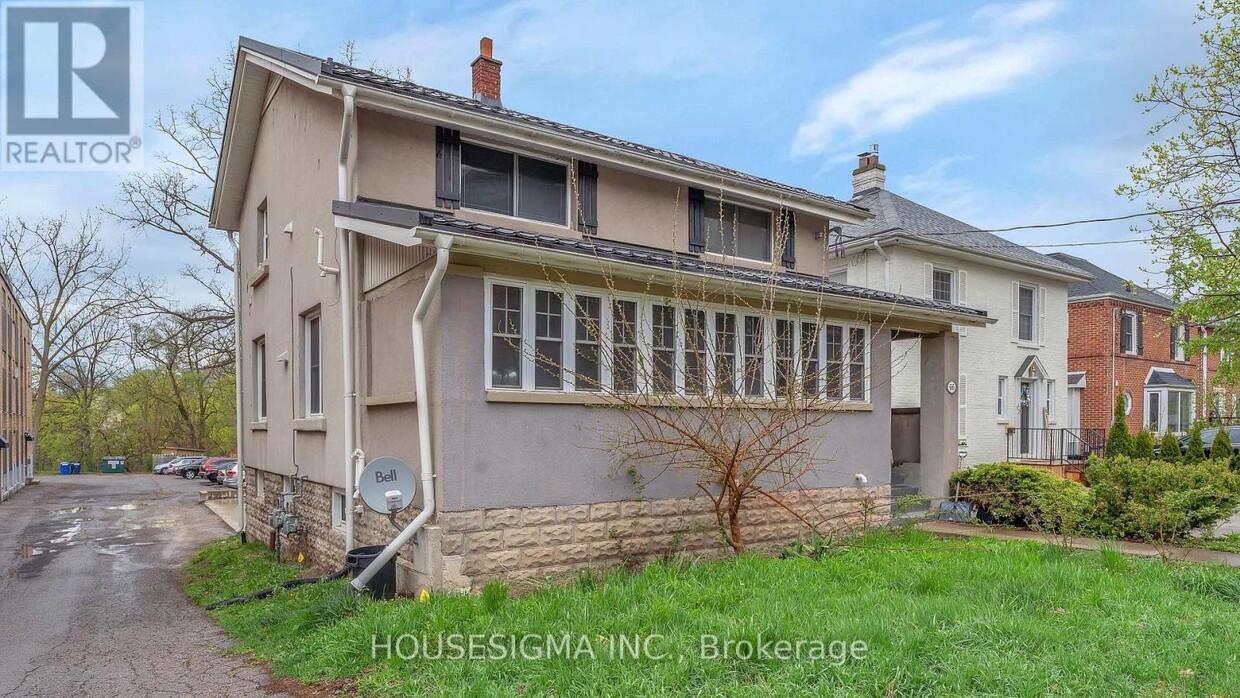 Photo principale - 66 Grand Ave