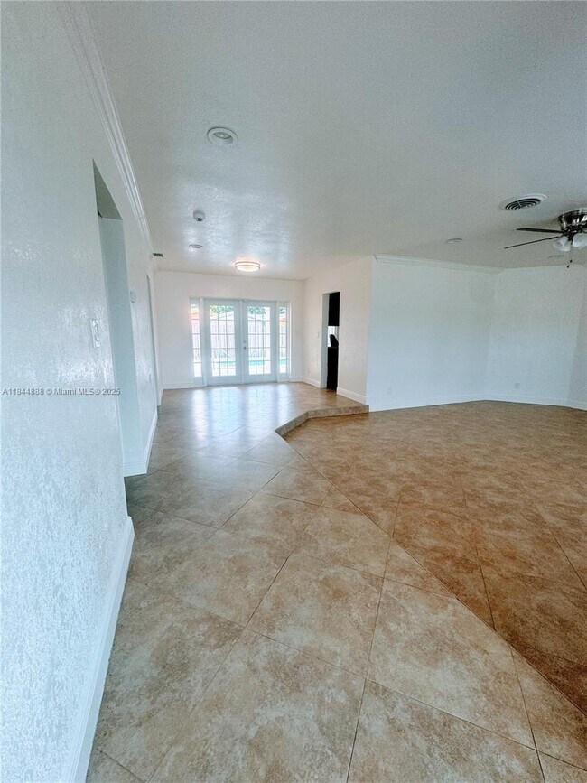 Foto del edificio - 4440 NW 43rd St